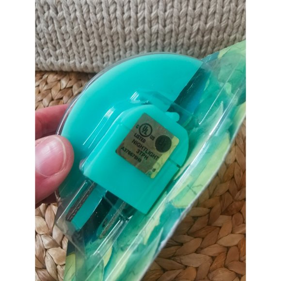 Vintage Disney Tinkerbell Night Light - Picture 3 of 3